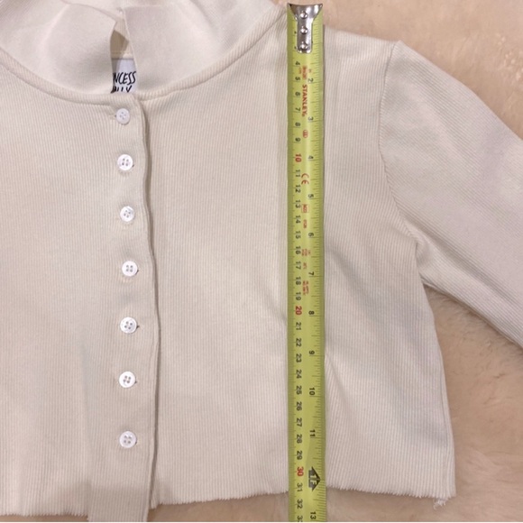 Princess Polly Downtown Crop Top - 4 - Picture 8 of 8